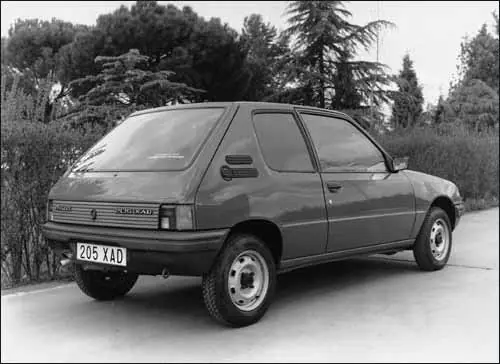 Peugeot 205