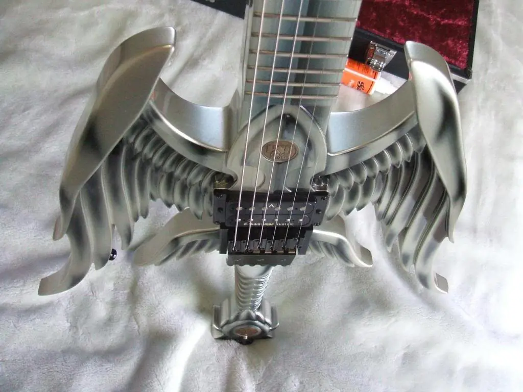 La guitarra del Dios del Metal!!!