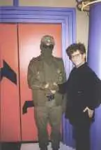 Comandante Clomro, extraterrestre argento