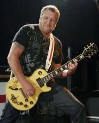 Guitar Hero III: juega contra Steve Jones