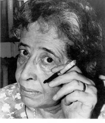 Hannah Arendt - Del desierto y los oasis
