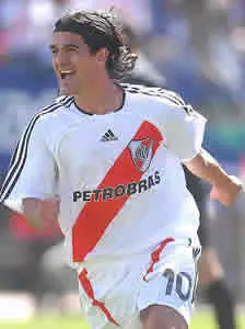 Ariel Ortega