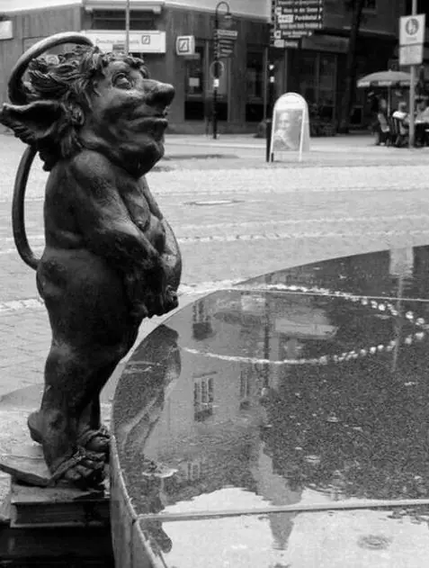 Estatuas Copadas