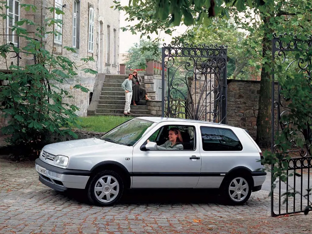 Coupes de los 90 - VW Golf MKIII GTi