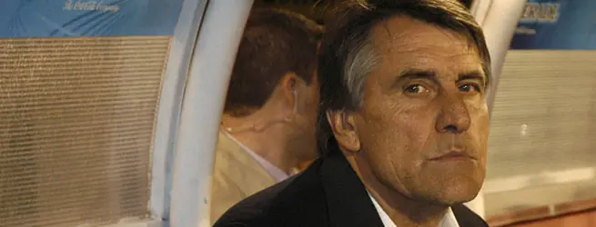 Renuncio Hugo Tocalli En Velez