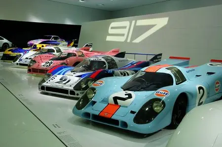 Porsche inaugura su espectacular museo en Stuttgart