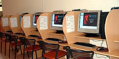 Prohibicion de juegos en cibercafe