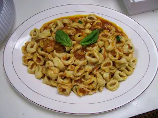Tortellini a la marinara...