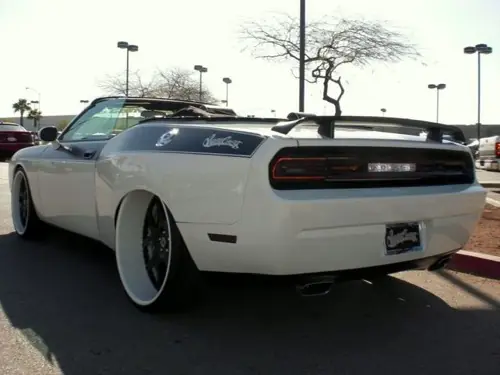 Dodge Challenger R/T White Body