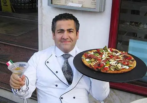 La pizza mas cara del mundo "La Royale 007"