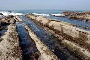Un libro de piedra en el Mar Cantábrico vasco