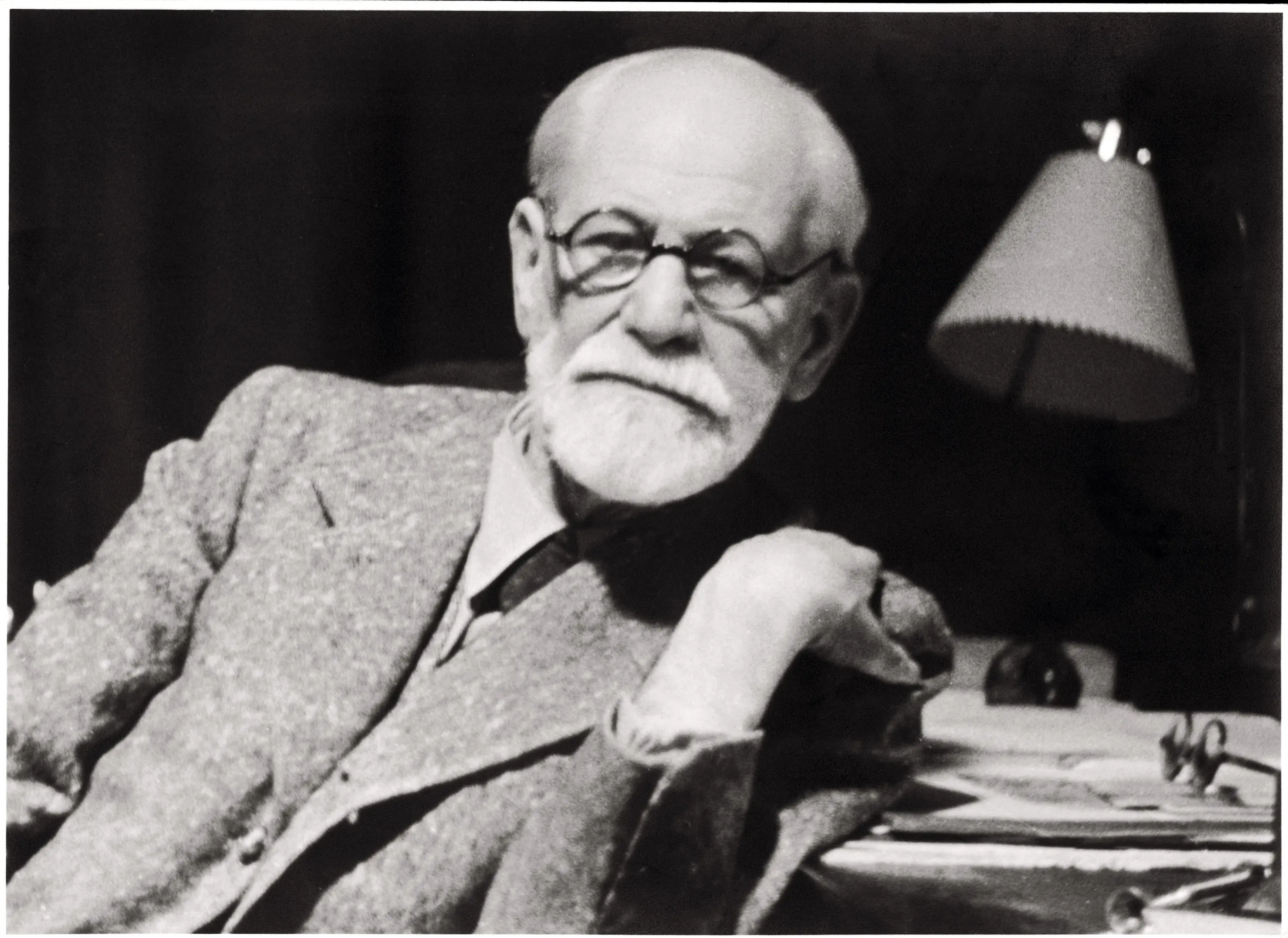 jung vs freud