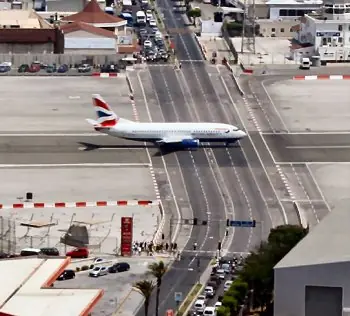El Aeropuerto Mas Curioso del Mundo