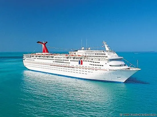 Pasajeros de crucero siguen bajo vigilancia por gripe AH1N1