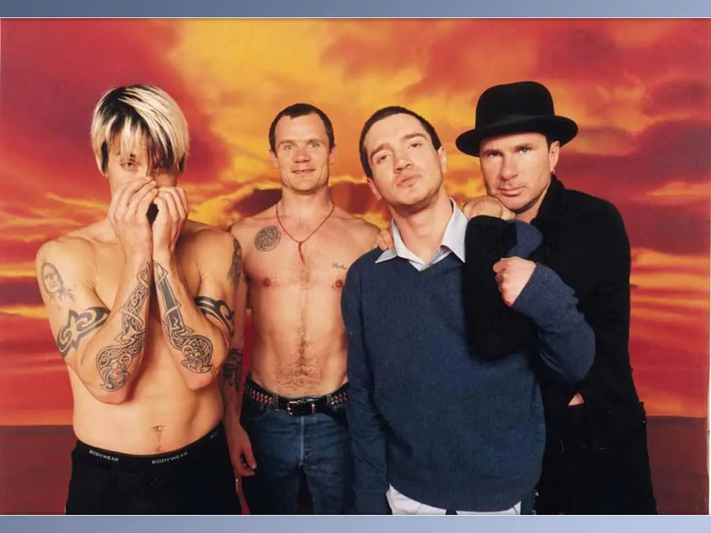 Simplemente "Los red hot chili peppers"