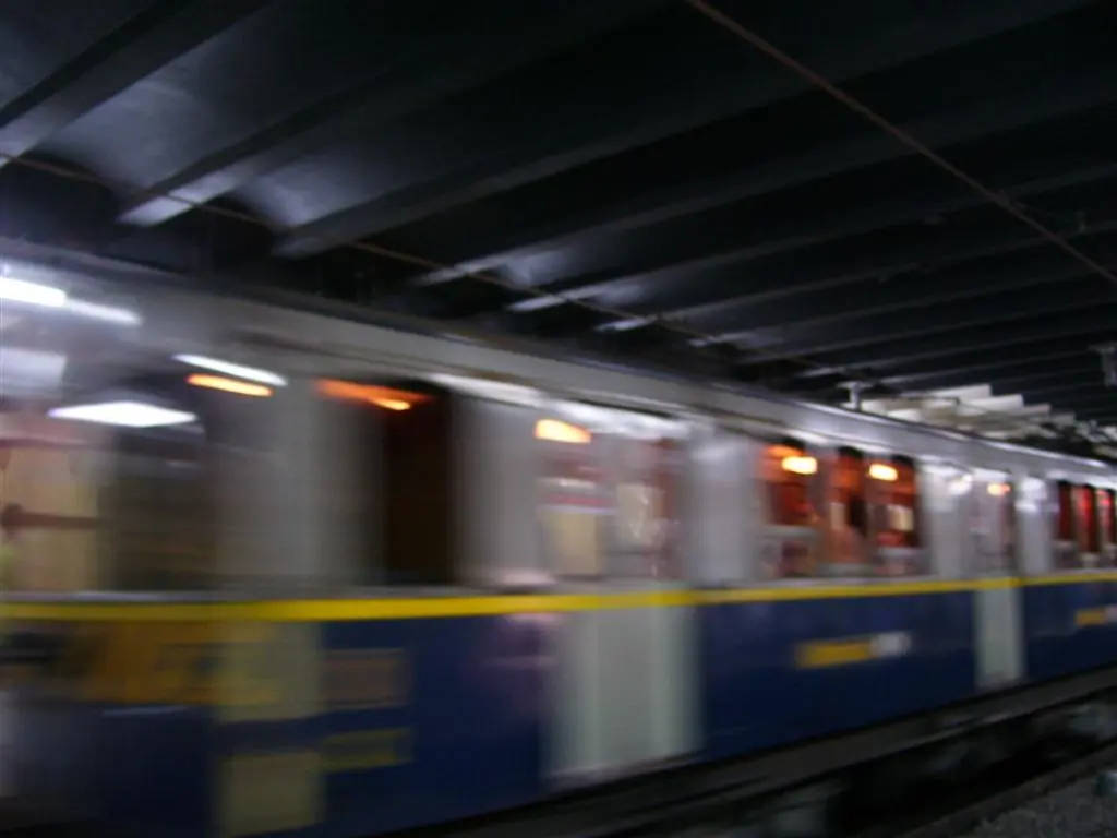 Estación Fantasta De Subte "A"