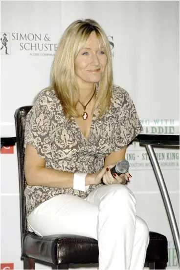 J.K.Rowling editará un libro de cuentos de hadas