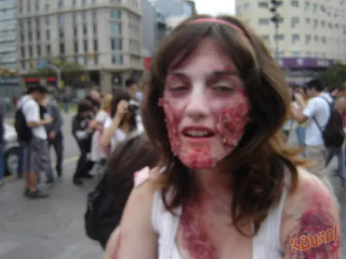 Que no Hacer en caso de Invasion ZOmbie.
