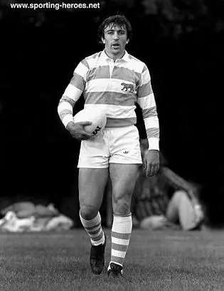 El que mas aporta hugo porta