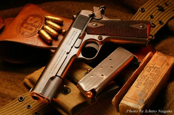 La historia de la Colt 1911 (Fotos subias por mi) (Pistola)