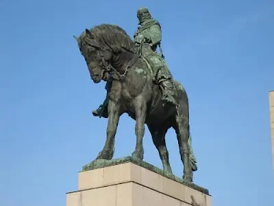 157
