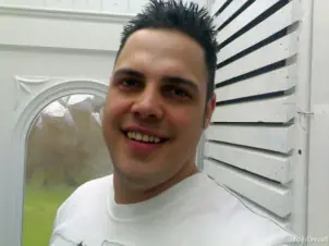 Británico embaraza a 12 mujeres que conoció en Facebook