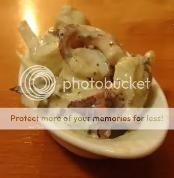 Pulpo y olivas