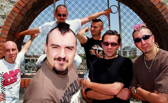 Ska-P - La Oposicion en Venezuela en Contra de la Banda