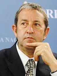 Fellner devuelve a Cobos el proyecto de la Ley del cheque