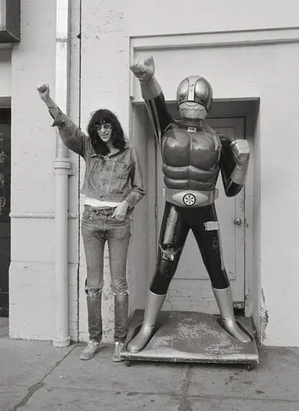 Joey Ramone dijo...