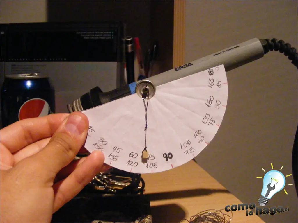 Cómo hacer un medidor de ángulos