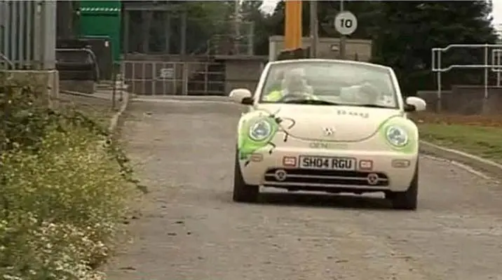 coche que funciona con excrementos humanos