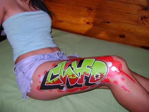 Body Art (Graffitis en cuerpos)