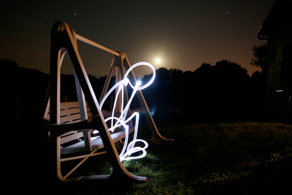 Hermosos graffitis hechos con luz