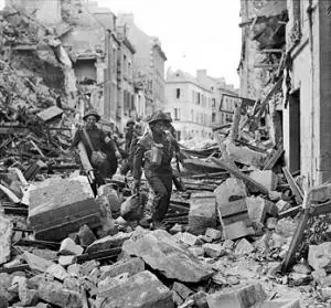 Operación Charnwood [2GM]