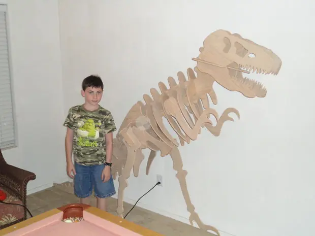 construir un t-rex de madera altura 6 pies