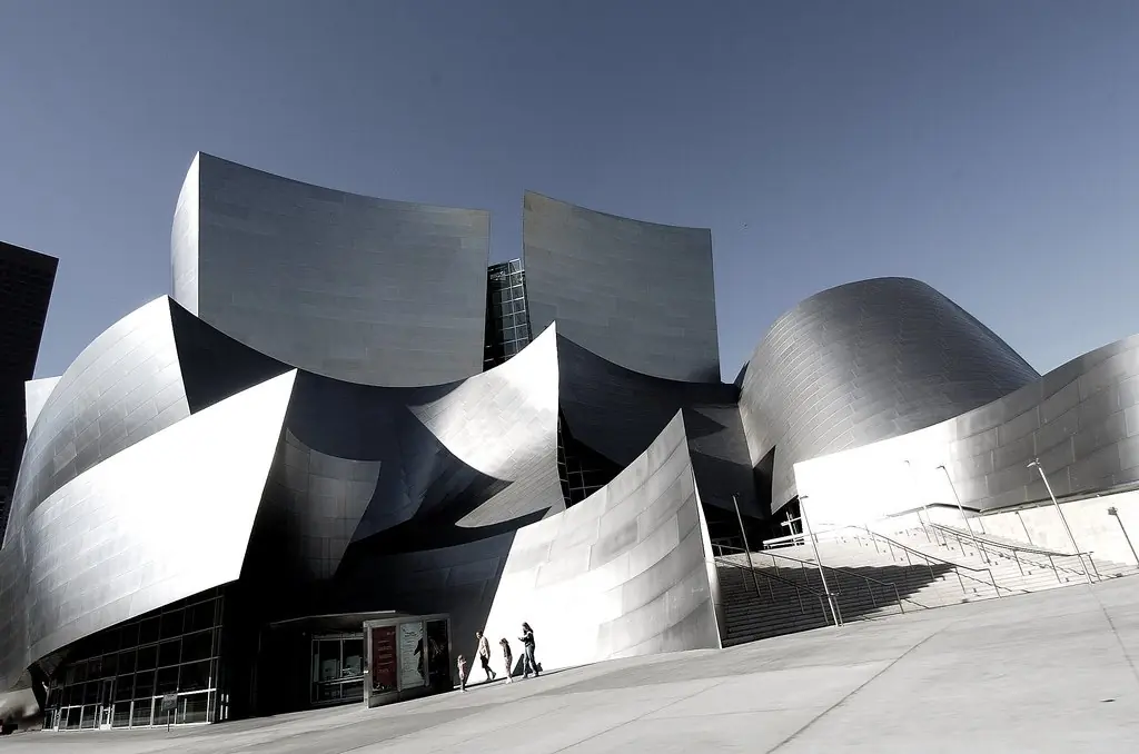 Obra maestra: Walt Disney Concert Hall - Frank Gehry (HQ)