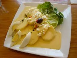 Papas a la huancaina caseras