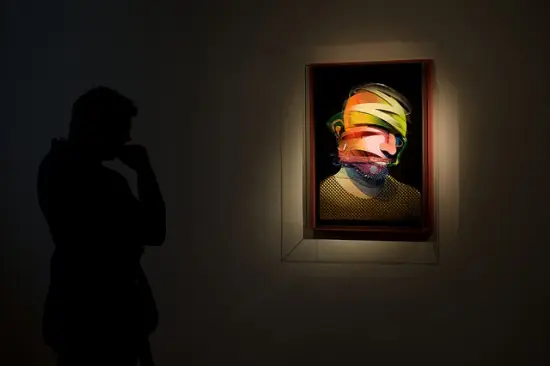 Las obras de Suivez Nous - Abstracto y antropomórfico