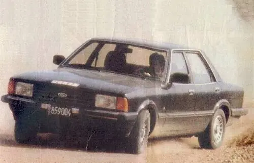 Ford Taunus 2.3 Ghia S - 1982 (test)