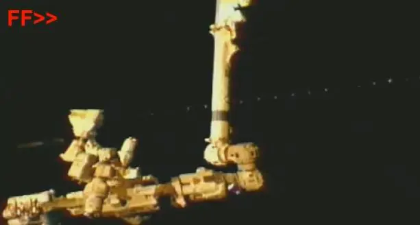OVNI grabado desde la ISS y también en California