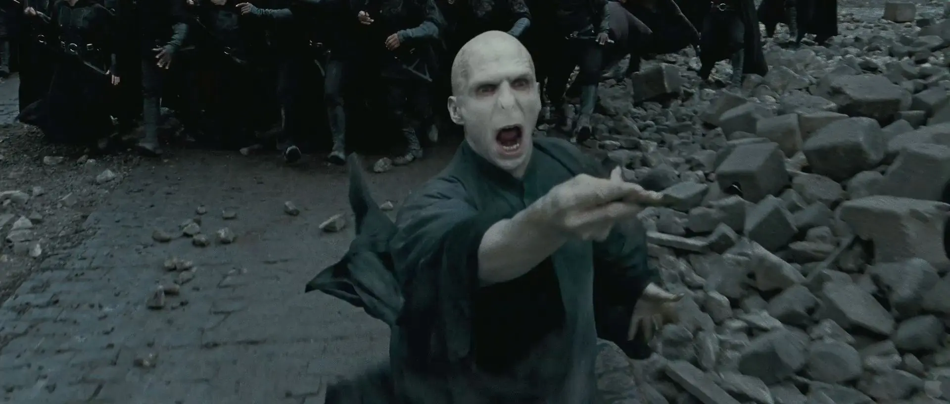 [Mi Descubrimiento] Voldemort uso Zapatos en la segunda part
