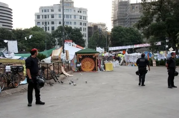 Abuso de poder de la policia catalana Mossos D'Esquadra
