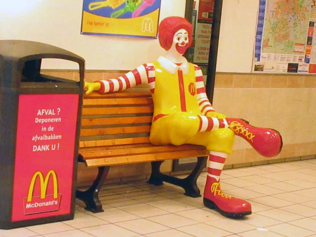 La Leyenda Urbana de Ronald McDonald(real o falso¿?)