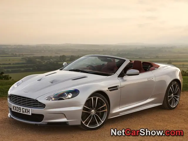Aston Martin DBS volante