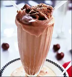 Helados de vainilla y chocolate + Milkshake (REceta propia)