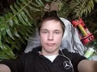 Nerd vive su vida al mejor estilo GTA