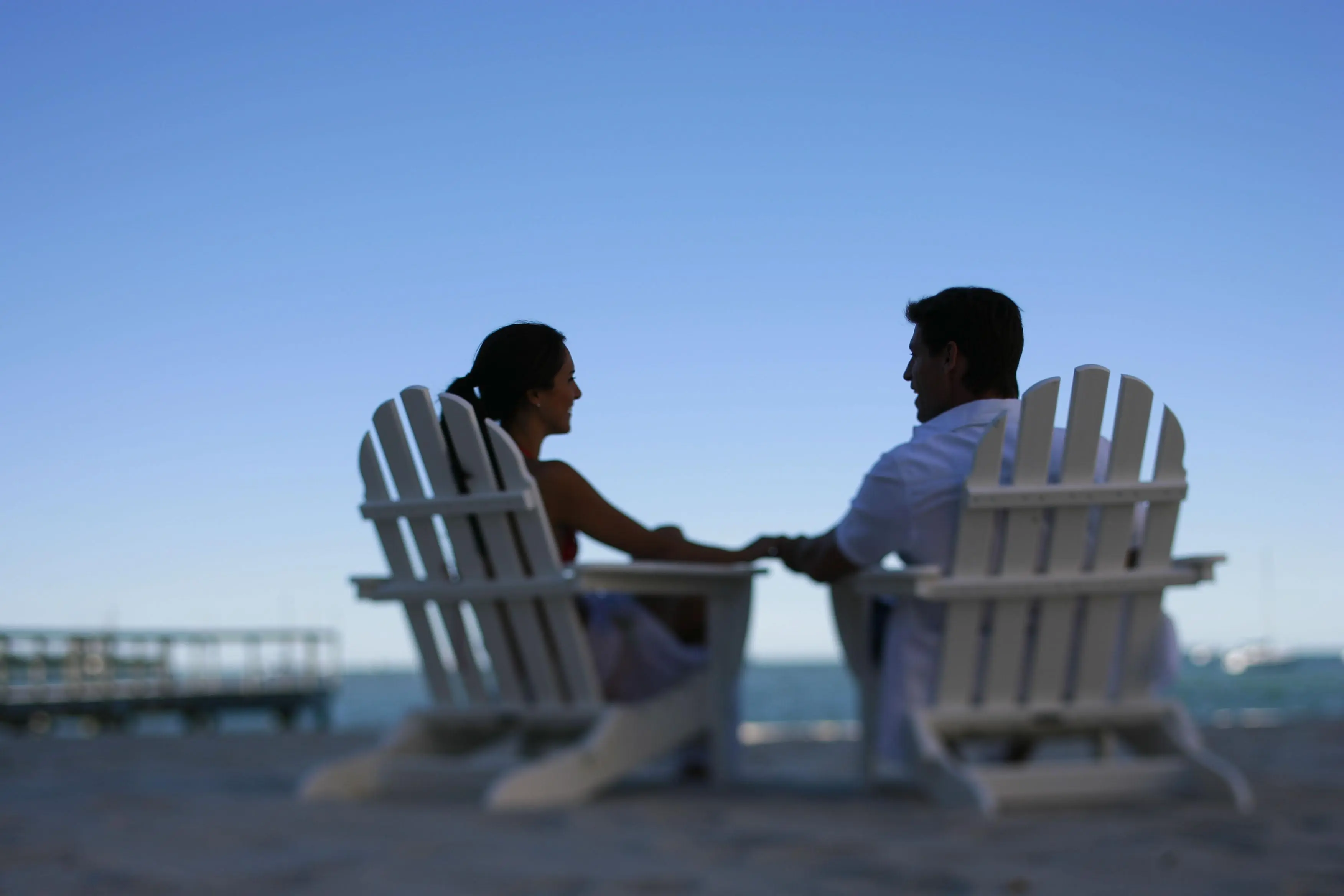 Hombres prefieren a lasmujeres rechazadas por otros hombres