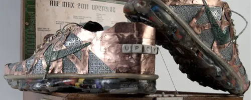 Zapatillas creadas con piezas de pc