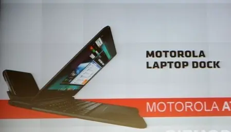 Motorola Atrix 4G, un smartphone que también es laptop